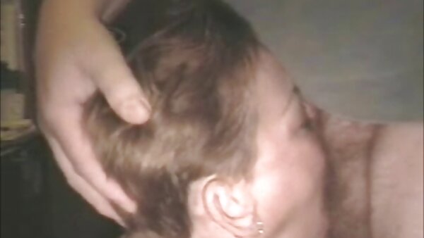 دختر بچه بلوند باکلاس با اشتیاق در کلیپ پورنو هیجان انگیز یکپارچهسازی دانلود فیلم سکسی خودارضایی با سیستمعامل خودارضایی می کند