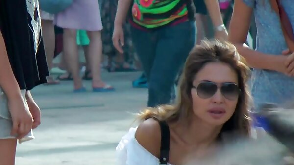 آنی کروز دوست دختر همجنس‌گرای فیلیپینی‌اش دانلود فیلمسکسی جدید را با دیلدوش لعنت می‌کند
