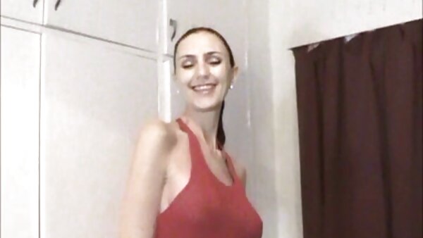 بچه سبزه پا بلند زیبا می مکد و دانلود سریال sexy در زمین سبز دیک را سوار می کند