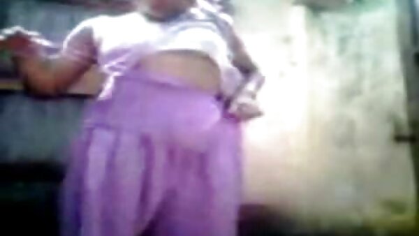 کادنس لوکس فعالانه روی یک میله گوشت چاق در موقعیت دختر گاوچران می دانلود فیلم پورن گی پرد